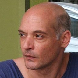 Ieronymos Kaletsanos - Βank Bang演員 飾演gun dealer