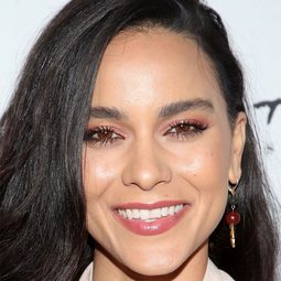 瑪雅·斯托揚 - 毒梟通緝令演員 飾演Monica Wells