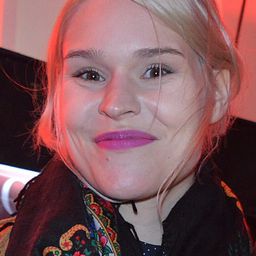 Malwina Buss - 邊境無間演員 飾演Kasia