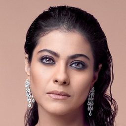 卡約兒 飾演 Maya