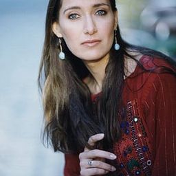 Nelofer Pazira 飾演 Nafas