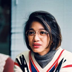 Ruby Moreno - 夜明けまでバス停で演員 飾演Maria