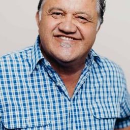 Pio Terei 飾演 Uncle Percy