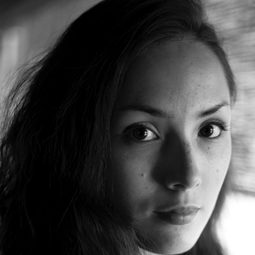 Elisa Shua Dusapin - 束草的冬天編劇