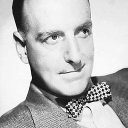 Barnett Parker 飾演 Quentin