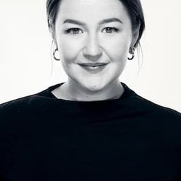 Henriette Friis Marø 飾演 Teacher (voice)