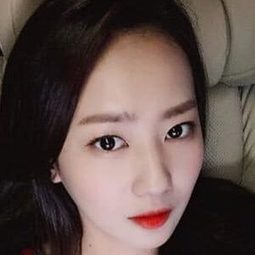 So-Yi Shin 飾演 Audience Member