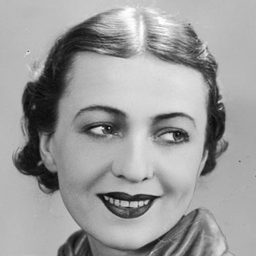 Maria Malicka 飾演 Restaurant Janitor