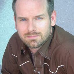 Don Handfield 飾演 US Embassy Station Chief (as E.D. Handfield)