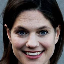 拉潔·溫蘭德 飾演 Vera