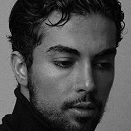 薛溫·阿倫納比 飾演 Young Ali Reza