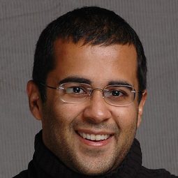 Chetan Bhagat - 痛擊編劇