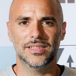 Alexandre Bustillo 飾演 Self