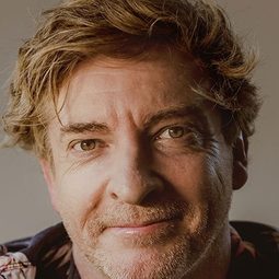 萊斯·達比 - Rhys Darby: I'm A Fighter Jet演員 飾演Self