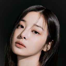 薛仁雅 飾演 Im Tae-eun