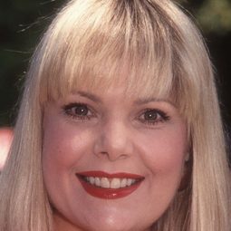 Ann Jillian 飾演 Ann Jillian