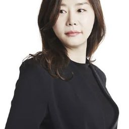 Lee Hyeon-seo 飾演 Mother