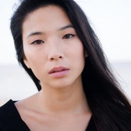 趙嘉妮 飾演 Noiva Chinesa