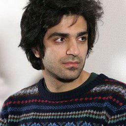 Abed Abest 飾演 Parviz