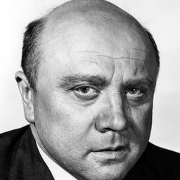 Werner Peters 飾演 William Blore