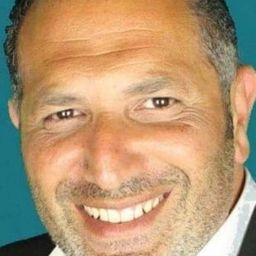 Mechrafi Akim - 出獄暴徒演員 飾演Gérant Supermarché