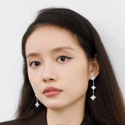 孫伊涵 - 永不失聯的愛演員 飾演Lin Qiqi