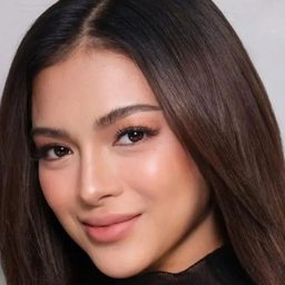 Mika Salamanca 飾演 Bea