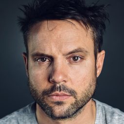 麥可·艾倫·米利根 - 絕望之路演員 飾演Walt