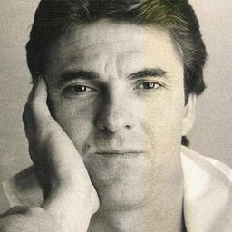 Jean-Pierre Armand 飾演 Le mari