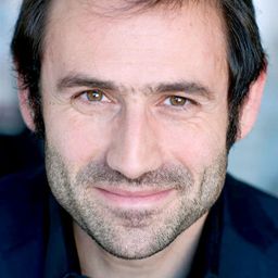 Pierre Samuel 飾演 Rémy