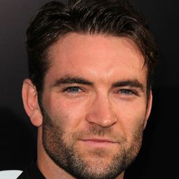 山姆·哈格雷夫 - 驚天營救導演