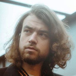 Roman Abalin 飾演 Self (archive footage) (uncredited)