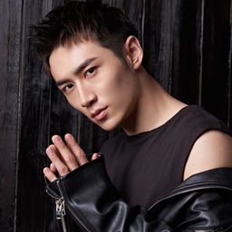 Liu Yuan 飾演 Civil Security Office Worker