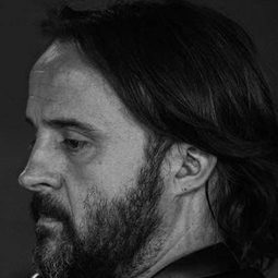 Federico Cueva - 疾速追殺導演