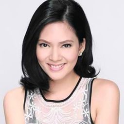 Chynna Ortaleza 飾演 Olivia