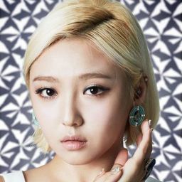 Min 飾演 Jang Hyeon-ji