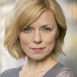 安德羅莫達·哥德夫利 飾演 Alfred (Andrei's Mother)