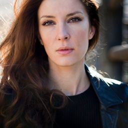 Marina Cappellini - 奇兄怪弟演員 飾演Ragazza jogging