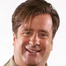 馬歇爾·塔格萊 飾演 Aníbal