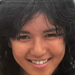 美波千秋 飾演 Okiku