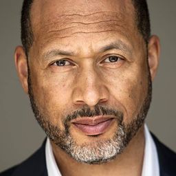 Mark Holden 飾演 Deputy Marshall