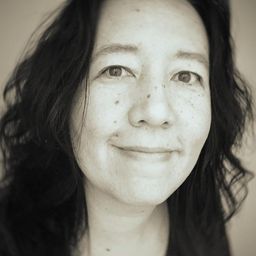 Jun Falkenstein - 精靈高中：魔幻霓裳導演