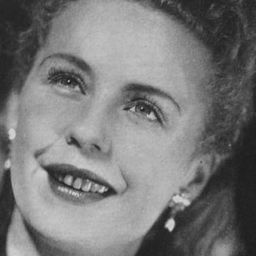 Gilberte Géniat - The Lacemaker演員 飾演Grocer