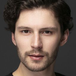 博拉·簡吉茲 飾演 Anıl