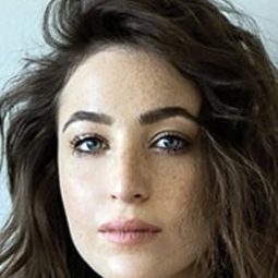 Shira Naor - The Other Son演員 飾演Lisa