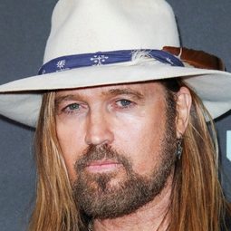 Billy Ray Cyrus 飾演 Self