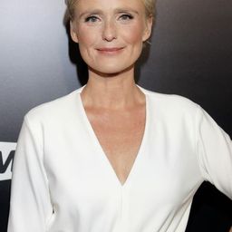 Kinga Preis 飾演 Matka Ewki