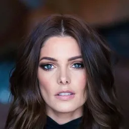 Ashley Greene 飾演 Alice Cullen