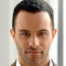 Aaron Costa Ganis - 蘇西的秘密演員 飾演Tad Bickel