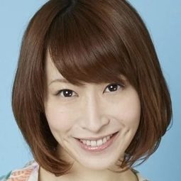 名塚佳織 飾演 Rei Sakuragi (voice)
